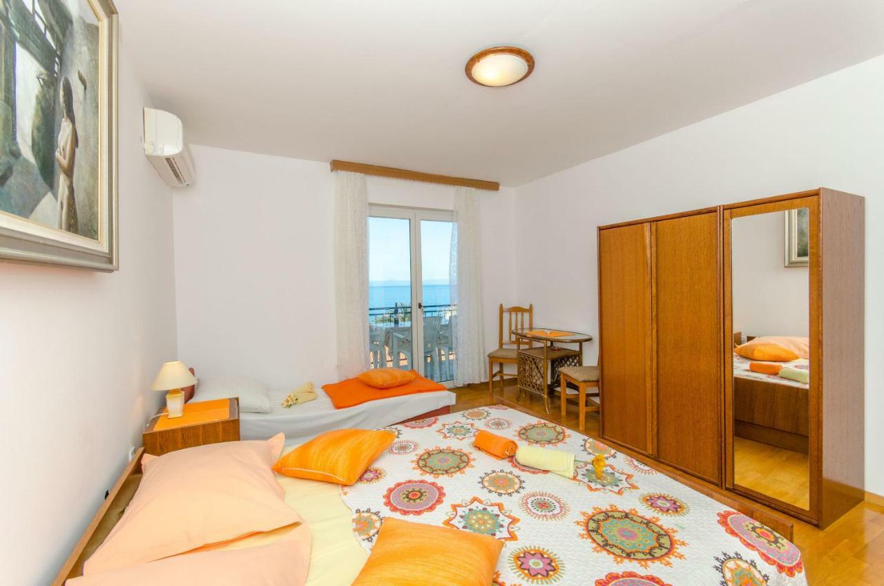 Apartments And Room Sun & Sea Podgora Exterior photo